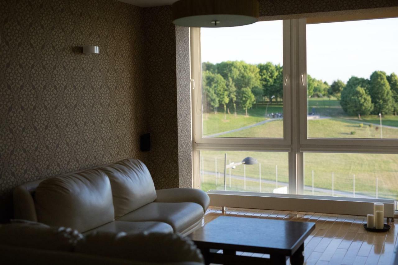 Cozy Apartment With A Wonderful Lake View Telšiai Eksteriør billede